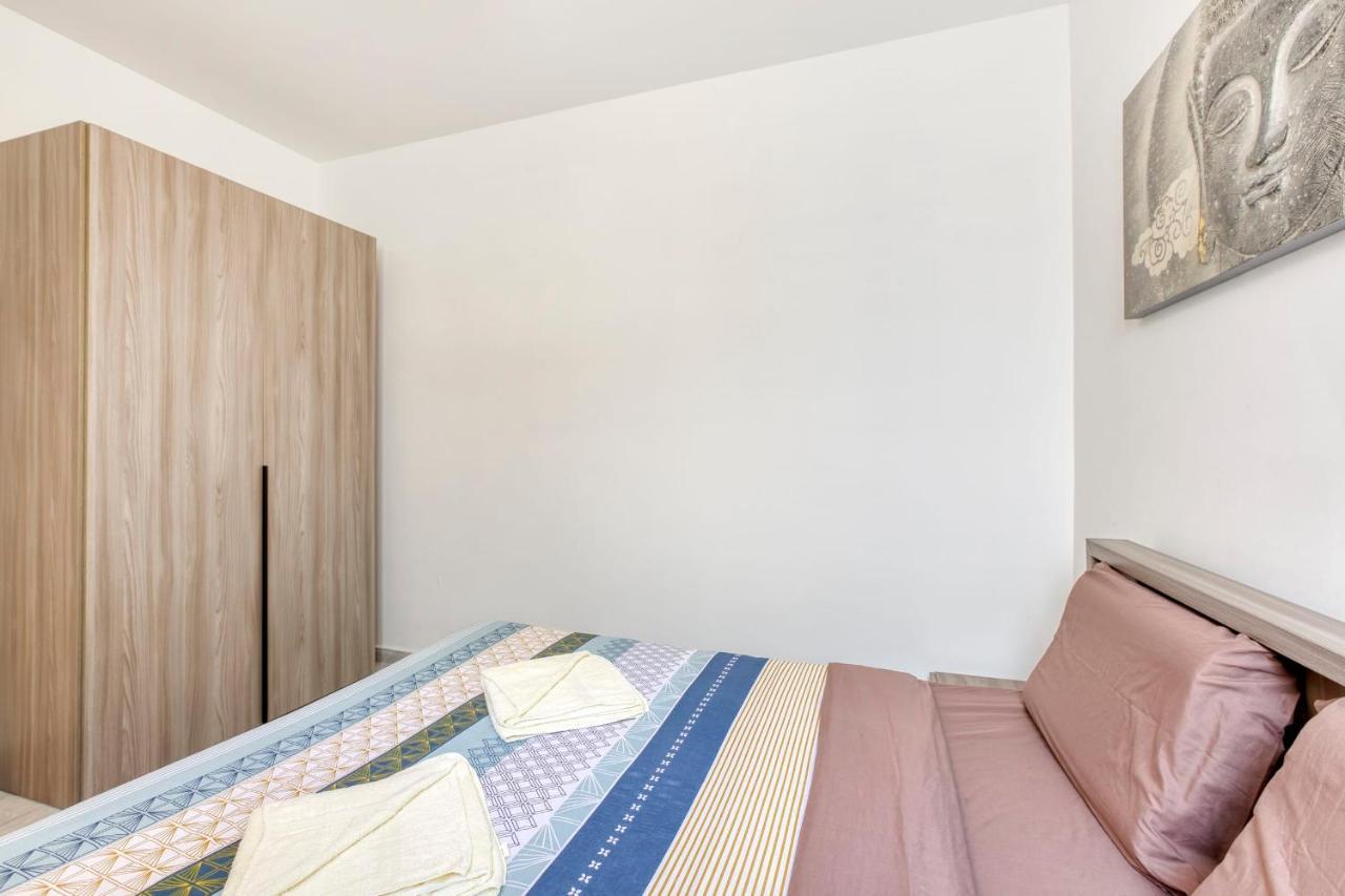 Stunning Apartment With Pool-Hosted By Sweetstay 沙拉 外观 照片